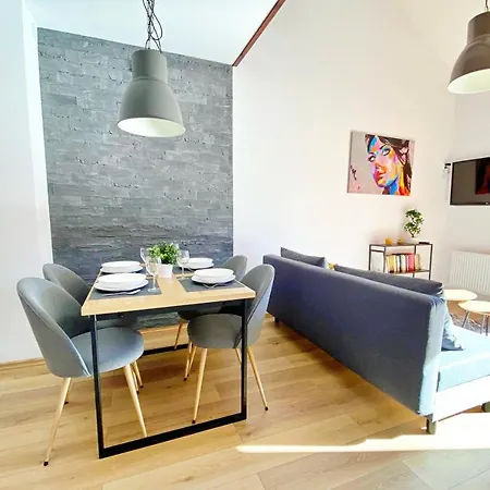 Skandynawski 2-poziomowy Sauna Jacuzzi Szczyrk