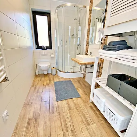 Skandynawski 2-poziomowy Sauna Jacuzzi Szczyrk