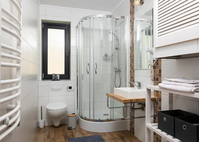 Skandynawski 2-poziomowy Sauna Jacuzzi דירה שצ'צ'ירק